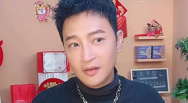 了网友喊话吴奇隆不要步后尘陈志鹏正常了苏有朋又开始(图6) 了网友喊话吴奇隆不要步后尘陈志鹏正常了苏有朋又开始(图6)