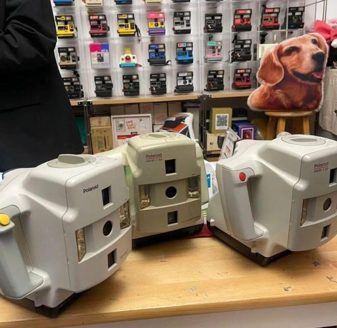 炒撕拉片的年轻人已经赚到钱了从60多元暴涨到三四千第一批(图1)